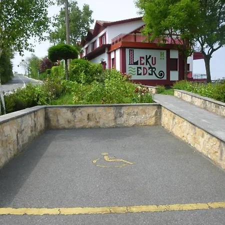 Hotel Leku Eder 2*